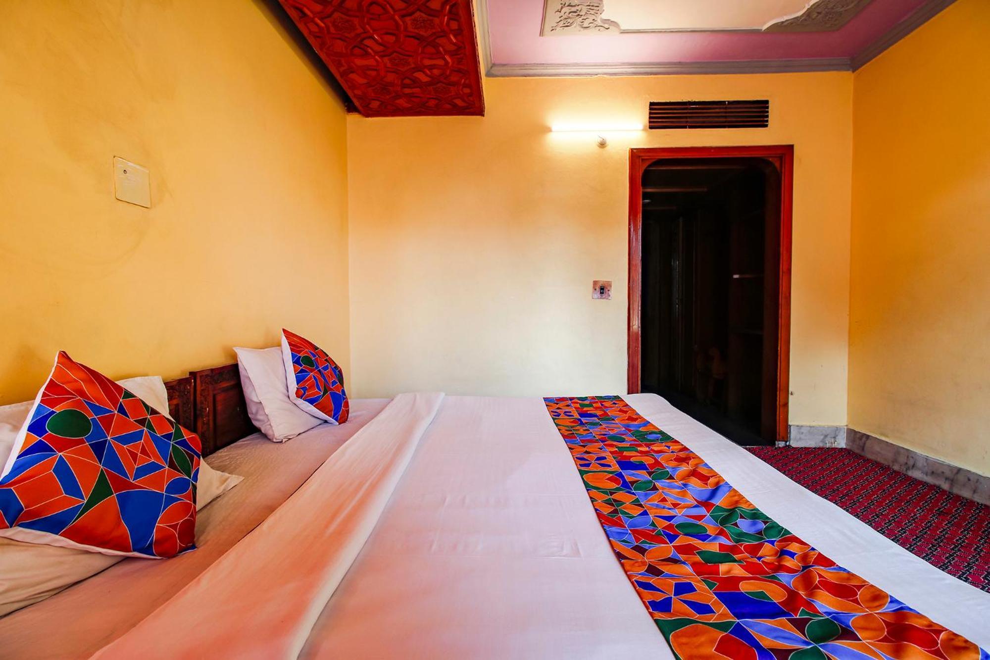 Fabhotel Kashmir Hilltown Durgjan 外观 照片