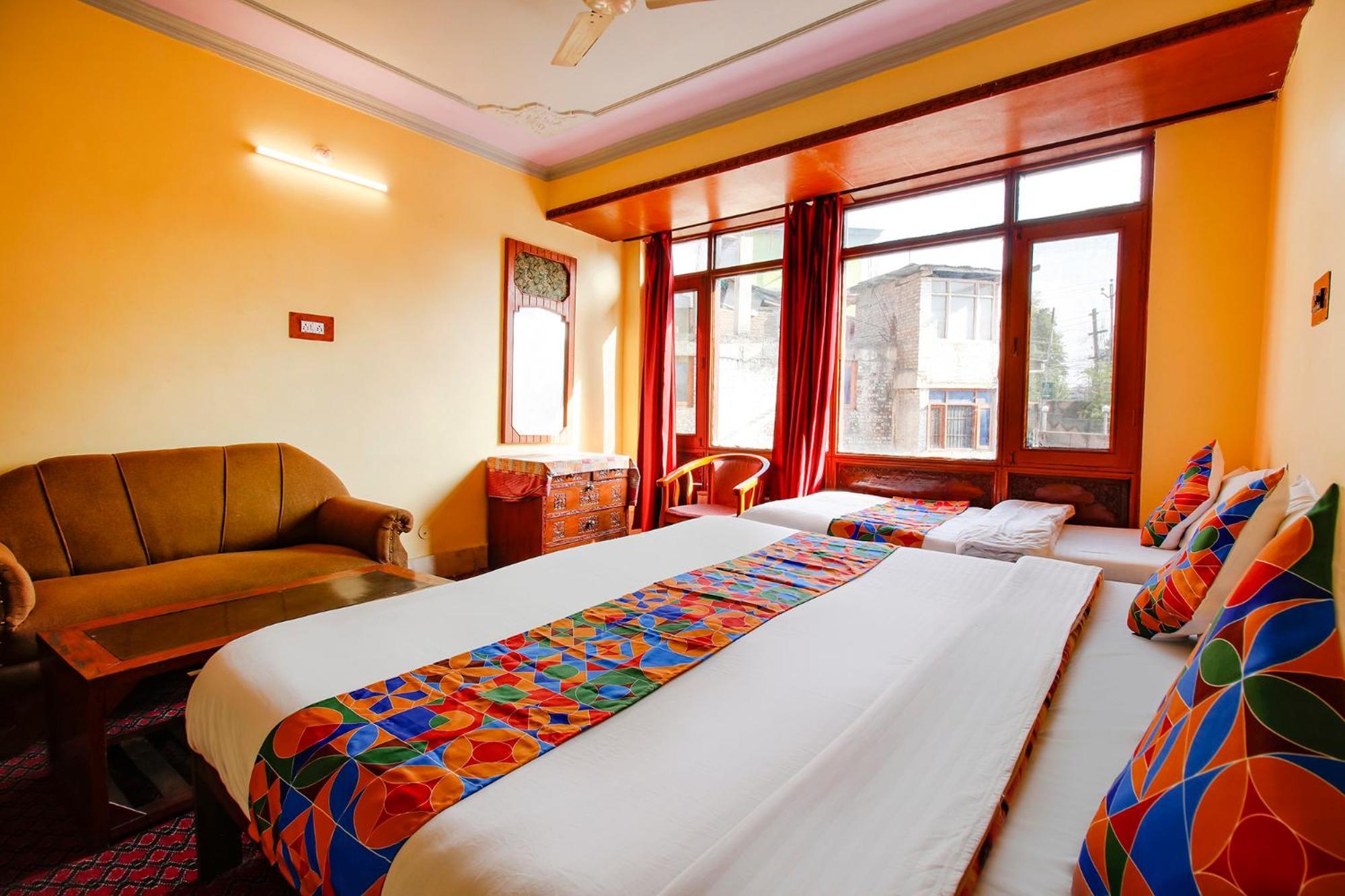 Fabhotel Kashmir Hilltown Durgjan 外观 照片