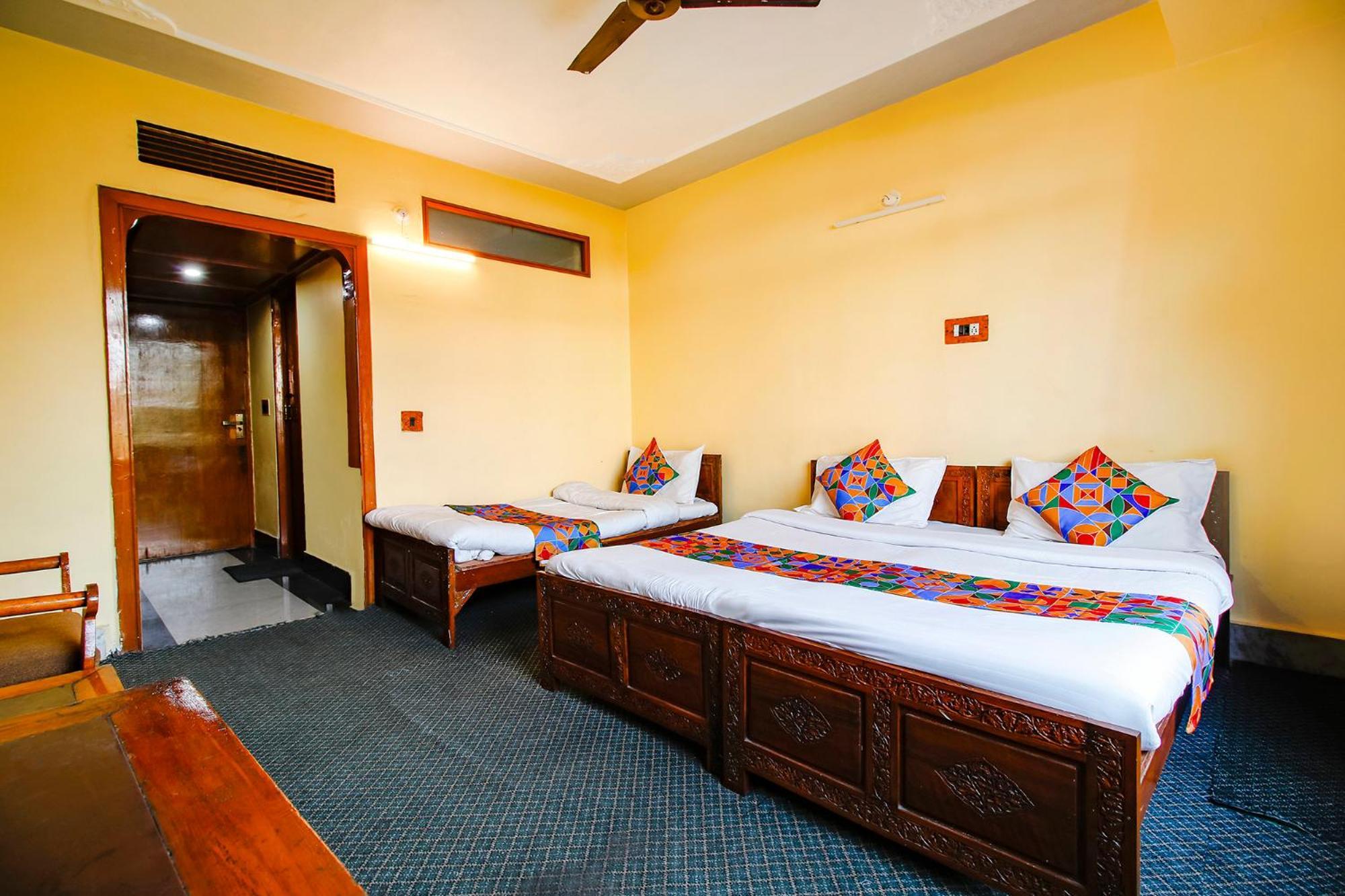 Fabhotel Kashmir Hilltown Durgjan 外观 照片
