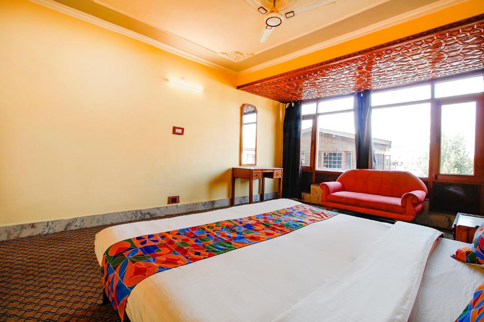 Fabhotel Kashmir Hilltown Durgjan 外观 照片